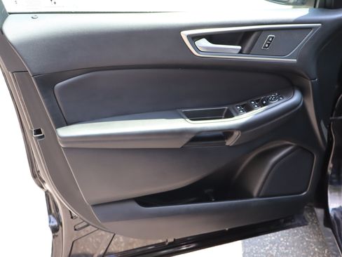 Used 2024 Ford Edge SEL AWD/4WD image 13