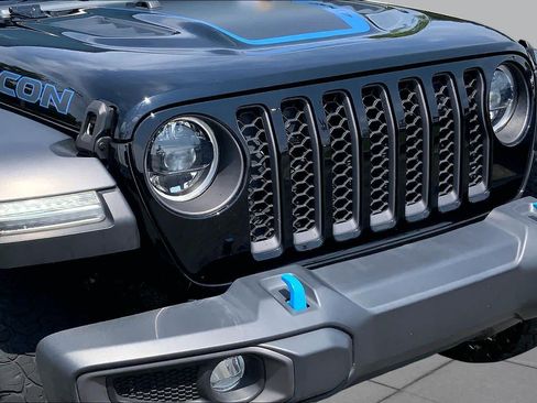 Used 2023 Jeep Wrangler Unlimited Rubicon 4xe w/ Cold Weather Group AWD/4WD image 29