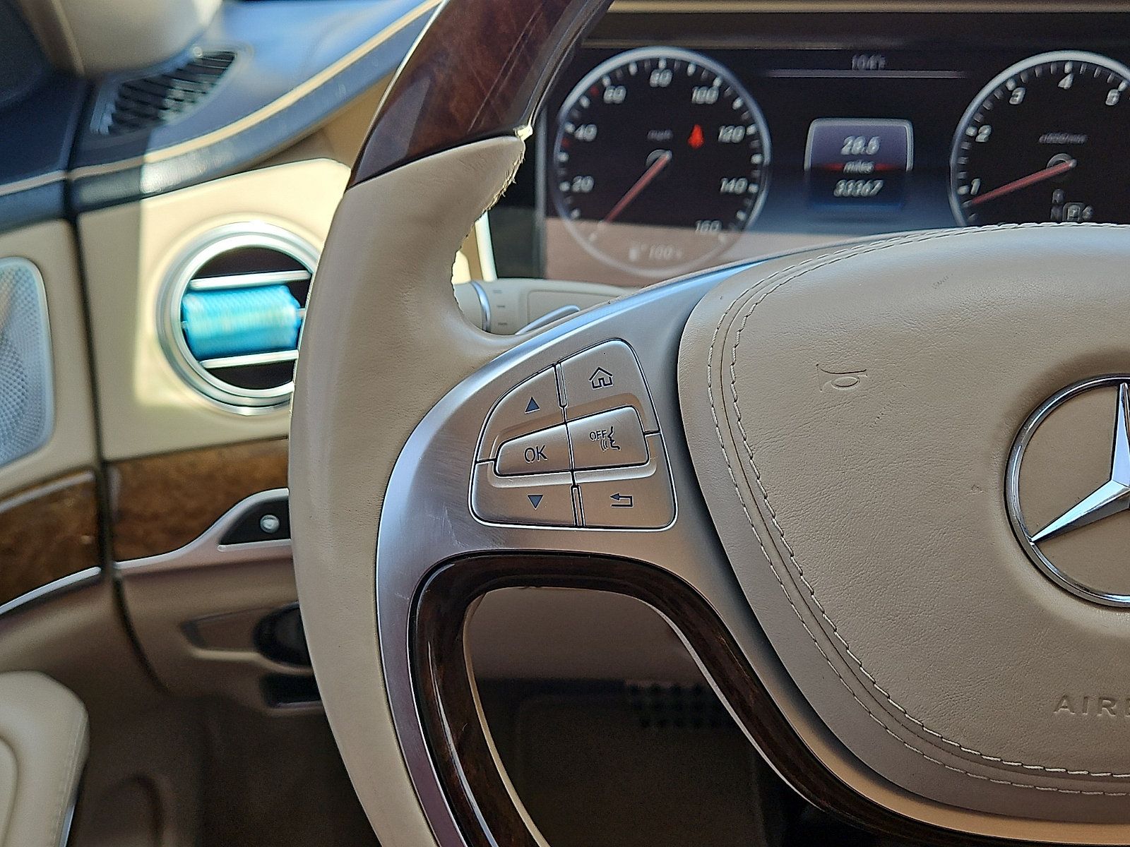 Used 2015 Mercedes-Benz S 550 Sedan image 19
