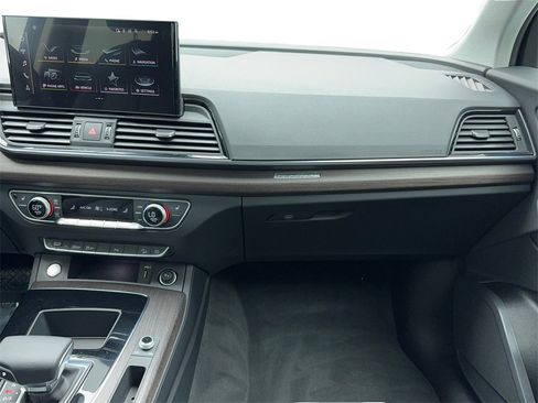 Used 2022 Audi Q5 2.0T Premium image 19