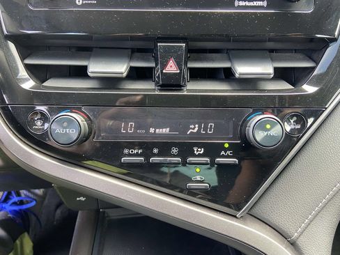 Used 2023 Toyota Camry SE FWD image 19