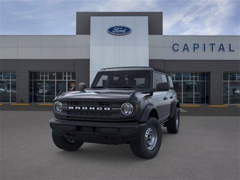 New 2025 Ford Bronco 4-Door image 2