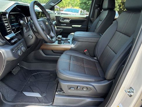 New 2026 Chevrolet Silverado 1500 High Country AWD/4WD image 13