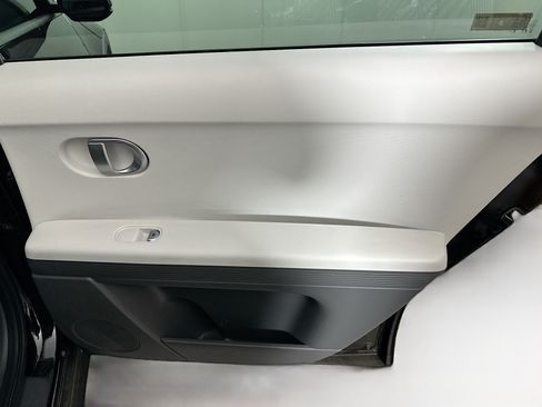 Used 2024 Hyundai Ioniq 5 SEL RWD image 30