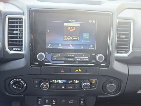 Used 2022 Nissan Frontier SV image 22