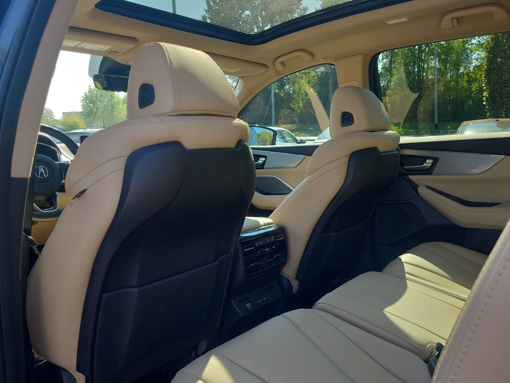 Certified 2025 Acura MDX FWD image 12