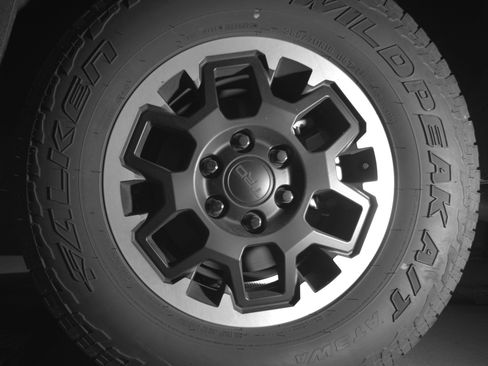 Used 2025 Toyota 4Runner TRD Off-Road image 14