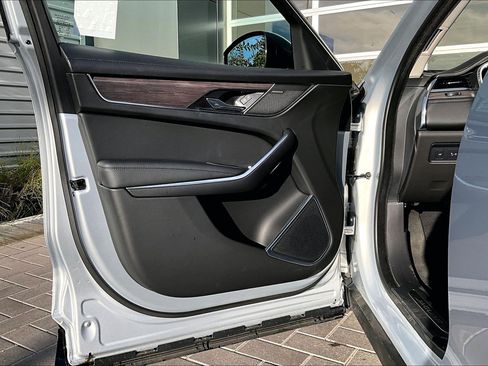 Used 2021 Jaguar F-PACE S image 23