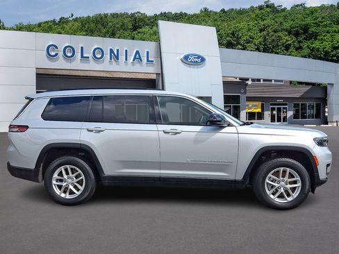Used 2024 Jeep Grand Cherokee L Laredo w/ Luxury Tech Group I AWD/4WD image 7