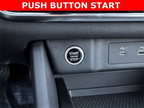 Used 2023 Nissan Rogue SV image 25