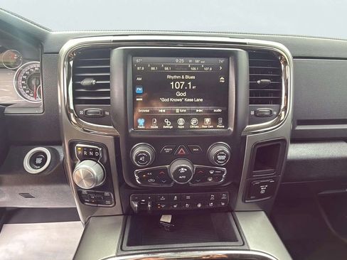 Used 2017 RAM 1500 Sport image 13