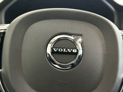 Certified 2023 Volvo XC60 B5 Plus image 27