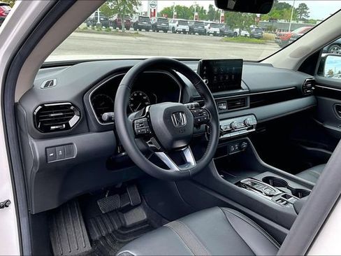 Certified 2025 Honda Pilot EX-L image 14