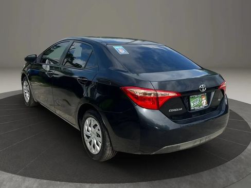 Used 2017 Toyota Corolla LE FWD image 5