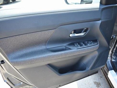 New 2025 Nissan Kicks SV w/ SV Premium Package image 11