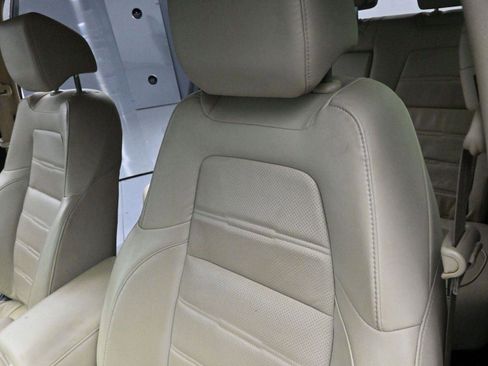 Used 2018 Honda CR-V EX-L image 16