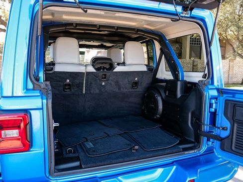 Used 2021 Jeep Wrangler Unlimited Sahara image 62