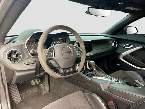 Used 2022 Chevrolet Camaro SS image 9