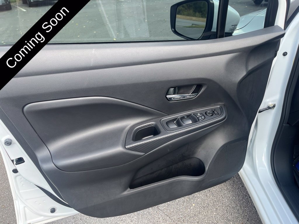 Used 2025 Nissan Versa SV w/ Trunk Package FWD image 10