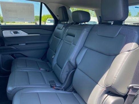 New 2026 Ford Explorer Active w/ Active Comfort Package AWD/4WD image 20