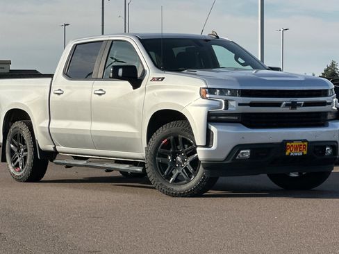 Used 2022 Chevrolet Silverado 1500 RST w/ LPO, Blackout Package image 2