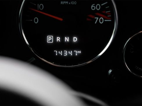 Used 2017 Jeep Wrangler Unlimited Rubicon image 16