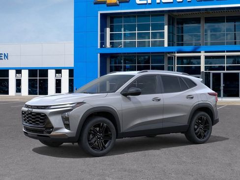 New 2026 Chevrolet Trax ACTIV image 2