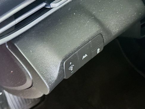 Used 2022 Hyundai Elantra SEL FWD image 10