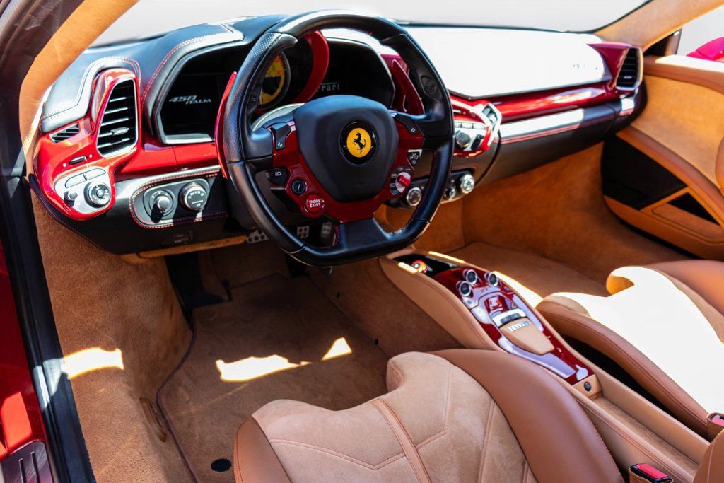 Used 2013 Ferrari 458 Italia Coupe RWD image 37