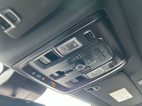 Used 2023 Chevrolet Tahoe High Country image 31