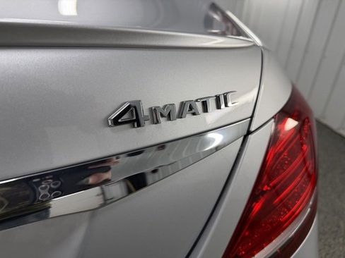 Used 2018 Mercedes-Benz E 300 4MATIC image 29