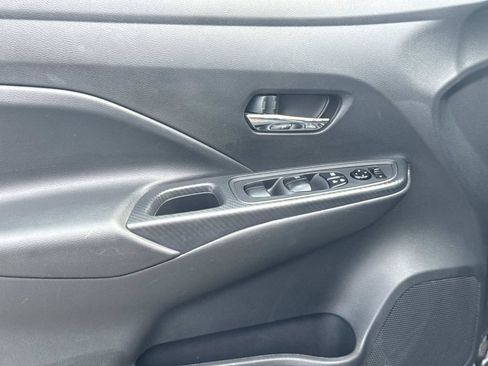 Certified 2024 Nissan Versa SV FWD image 17