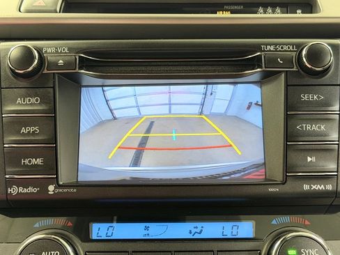 Used 2018 Toyota RAV4 XLE FWD image 46