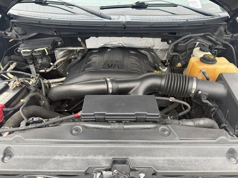 Used 2011 Ford F150 XLT w/ XLT Chrome Pkg image 13