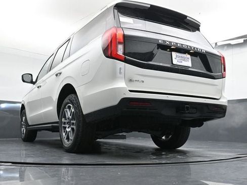 New 2026 Ford Expedition Active image 28