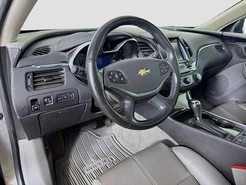Used 2019 Chevrolet Impala Premier w/ Premier Confidence Package image 9