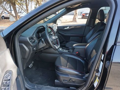 Used 2024 Ford Escape ST-Line w/ Tech Pack #1 FWD image 2