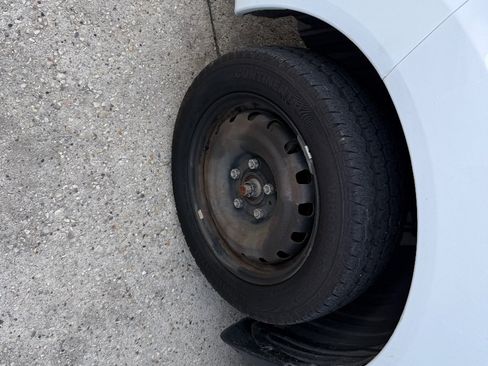 Used 2019 Nissan NV200 SV FWD image 9