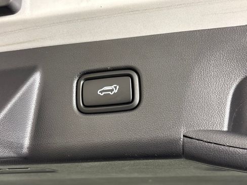 Used 2025 Hyundai Tucson SEL FWD image 22