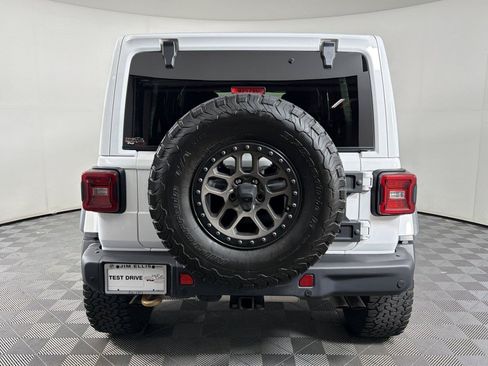Used 2022 Jeep Wrangler Unlimited Rubicon w/ Xtreme Recon 35" Tire Package AWD/4WD image 5