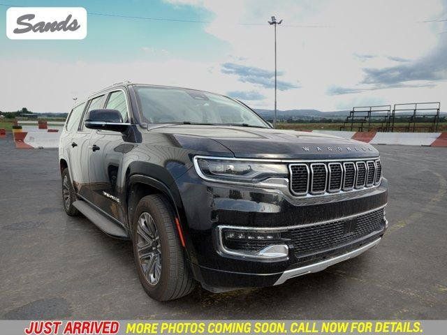 Used 2024 Jeep Wagoneer L Series II RWD image 1