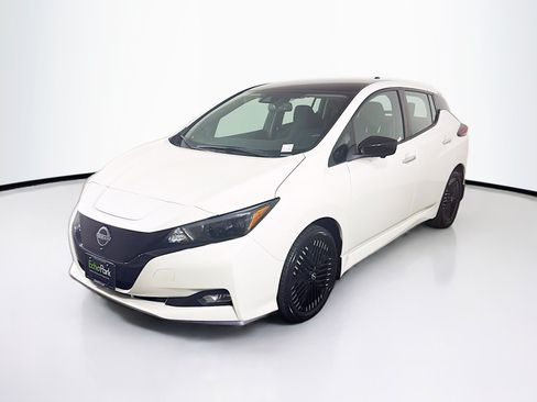 Used 2024 Nissan Leaf SV Plus FWD image 3