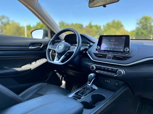 Used 2019 Nissan Altima 2.5 SR AWD/4WD image 16