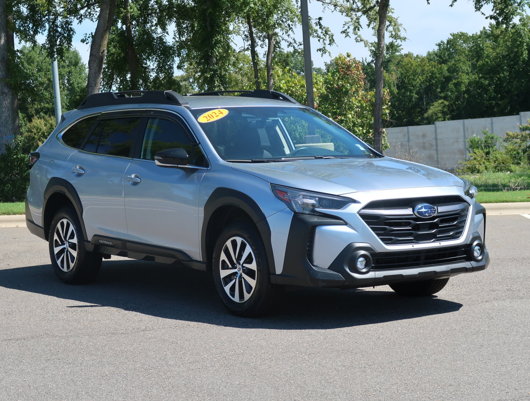 Used 2024 Subaru Outback Premium AWD/4WD image 1