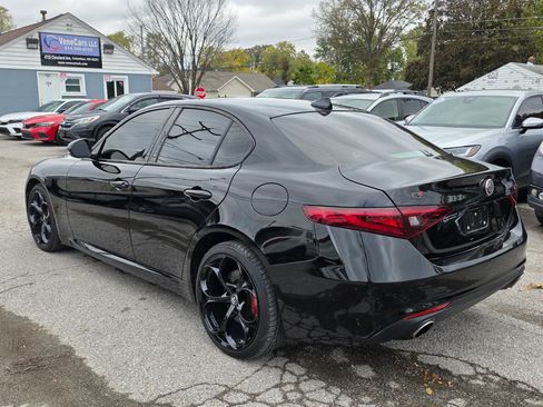 Used 2021 Alfa Romeo Giulia Ti w/ Nero Edizione image 6
