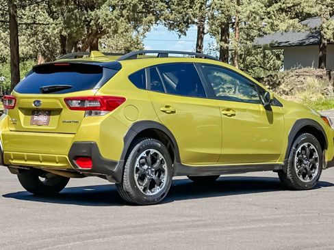 Used 2021 Subaru Crosstrek 2.0i Premium w/ Moonroof Package AWD/4WD image 4