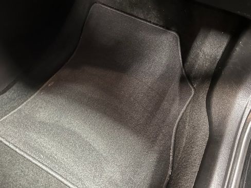 Used 2019 Chevrolet Cruze LT image 28