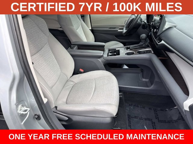 Used 2023 Toyota Sienna LE w/ LE Plus Package FWD image 9
