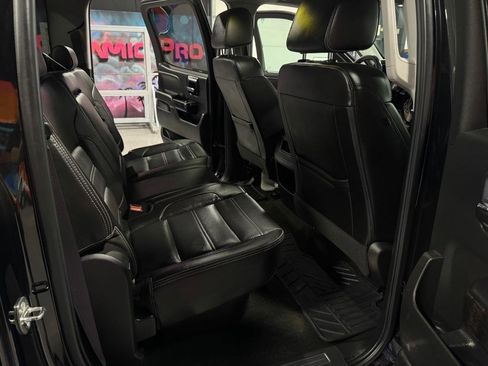 Used 2016 GMC Sierra 2500 Denali w/ Duramax Plus Package AWD/4WD image 15
