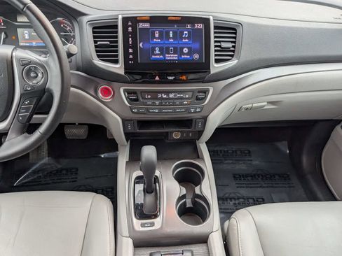 Used 2018 Honda Pilot EX-L image 19